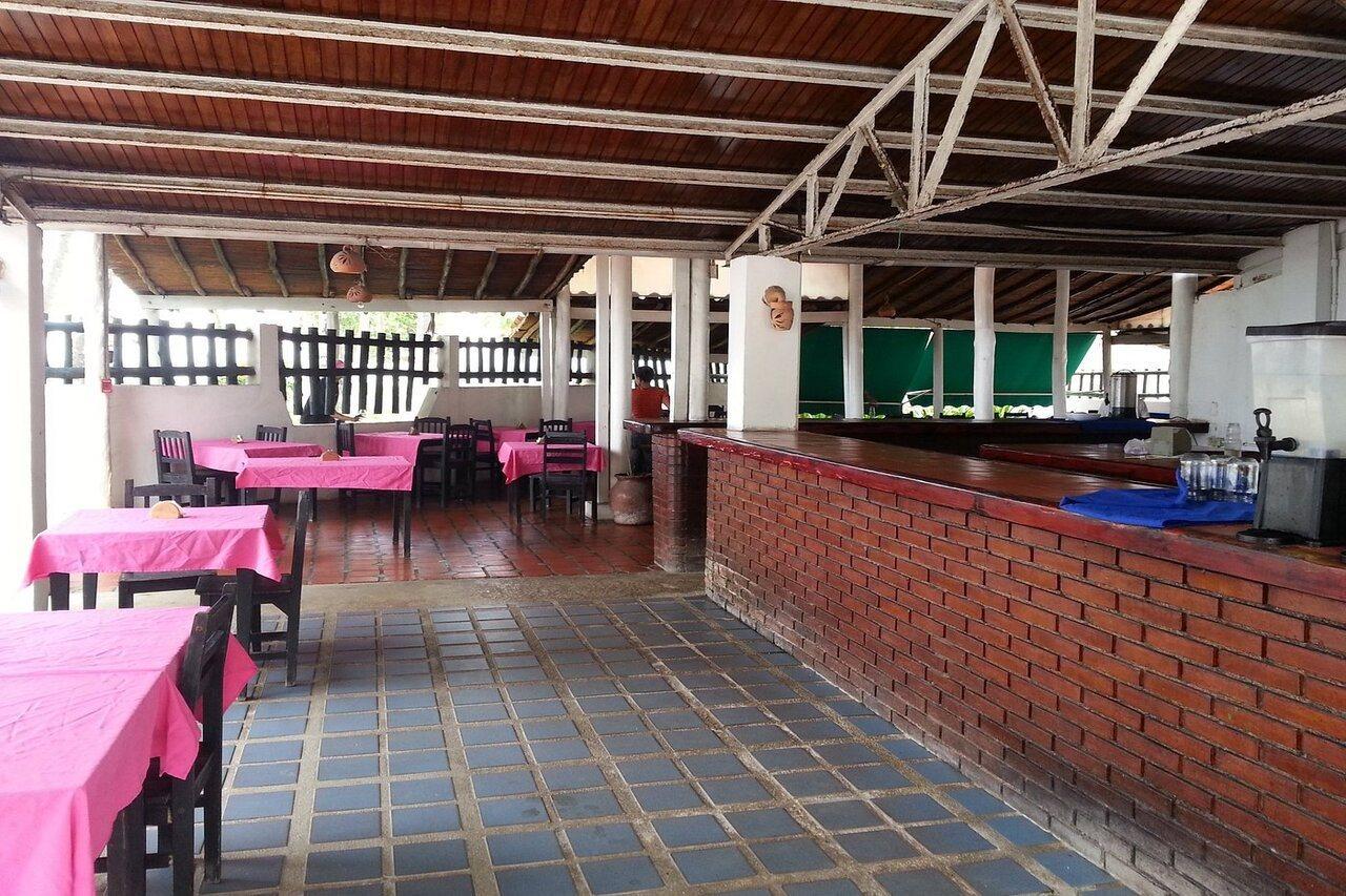 Hotel Golden Paradise Playa El Agua Екстер'єр фото
