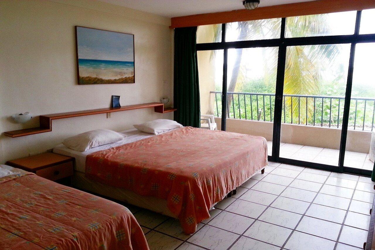 Hotel Golden Paradise Playa El Agua Екстер'єр фото