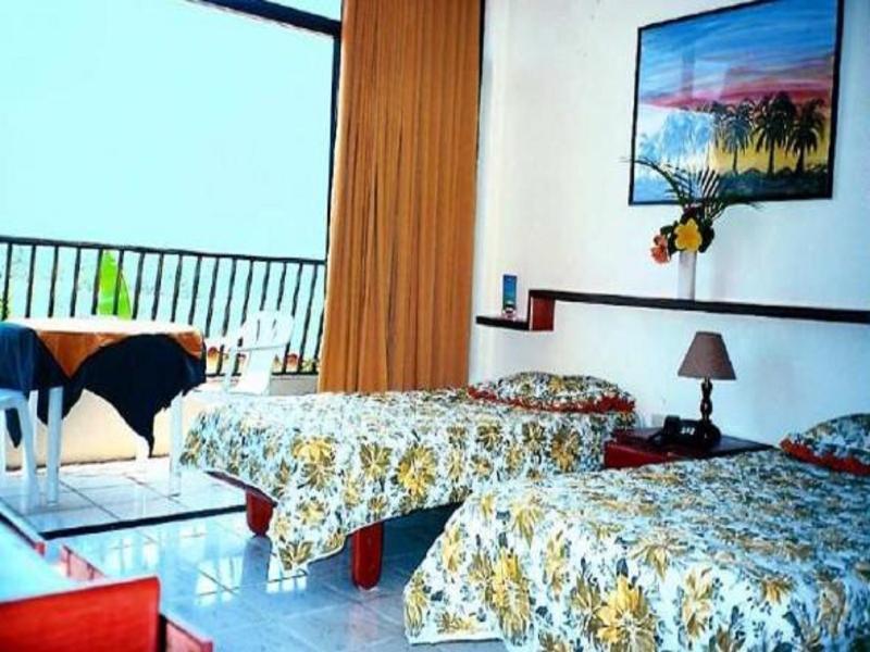 Hotel Golden Paradise Playa El Agua Екстер'єр фото