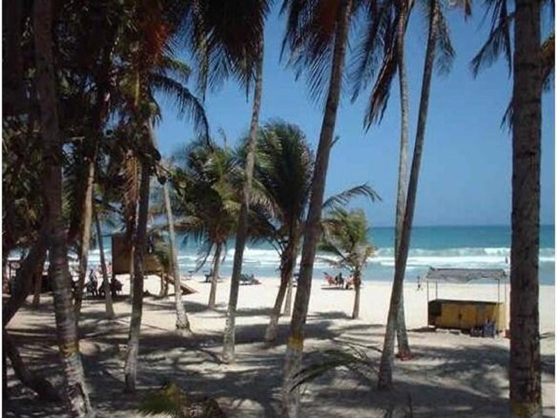 Hotel Golden Paradise Playa El Agua Екстер'єр фото